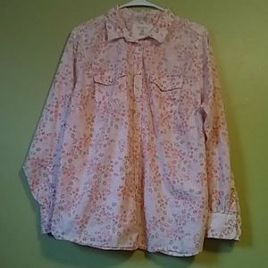 Women's button up long sleeve shirt